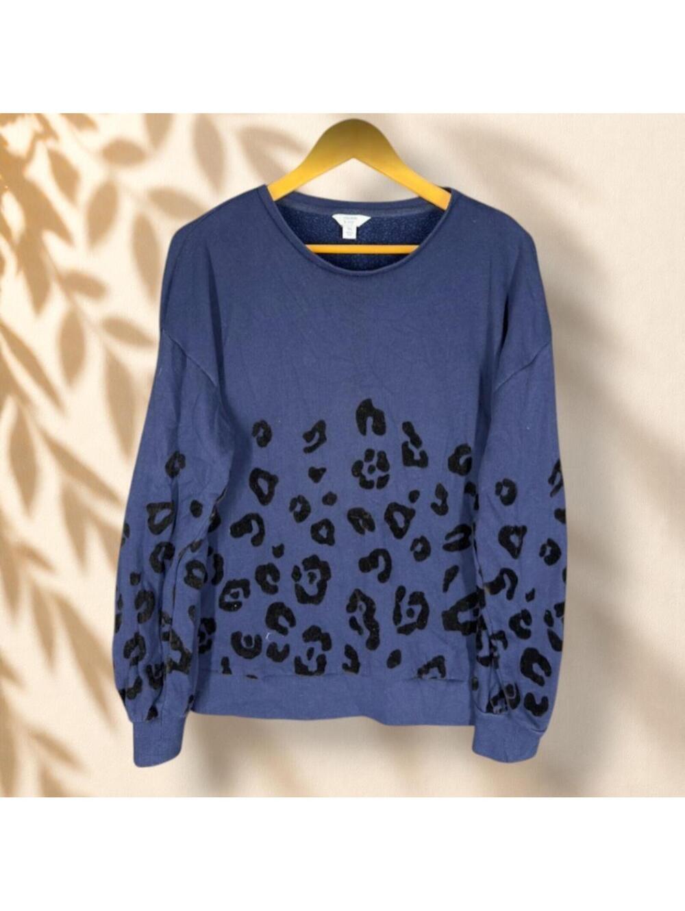 Crown & Ivy Sweater Pullover XL Blue Animal Print Fleece Long Sleeve Soft Cozy